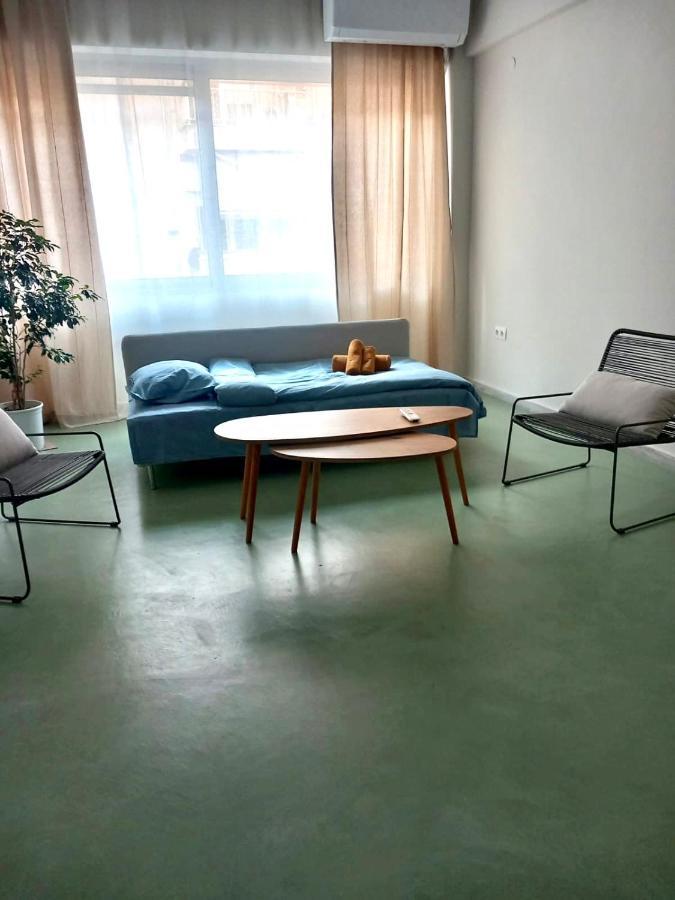 Specious Flat In Thessaloniki 아파트 호텔 외부 사진