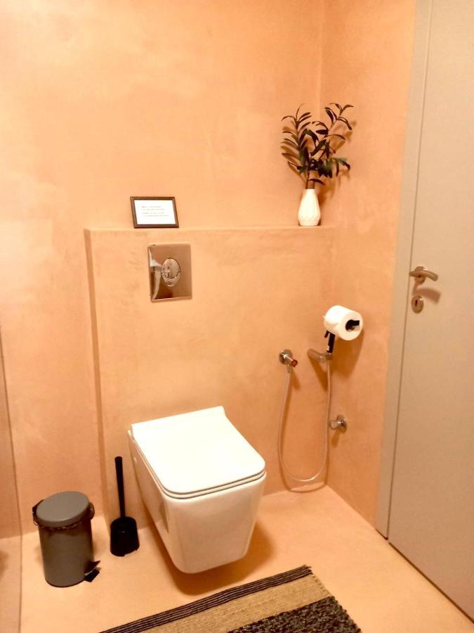 Specious Flat In Thessaloniki 아파트 호텔 외부 사진